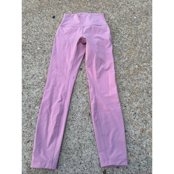 Woman’s Lululemon workout pants size 2 pink - Picture 1 of 4